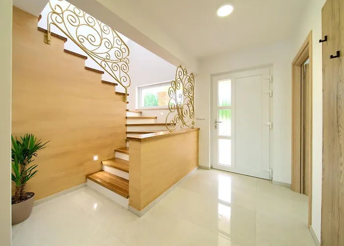 Villa Beautiful Maris With Heated Pool *