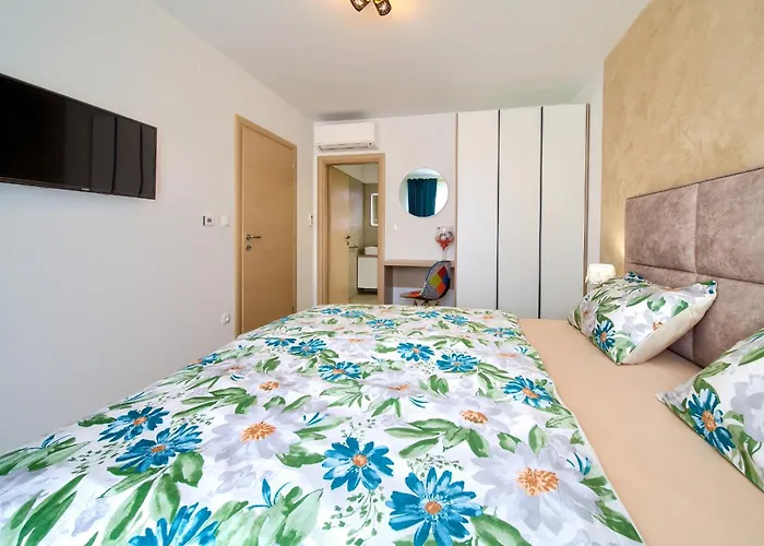 Villa Beautiful Maris With Heated Pool Kras