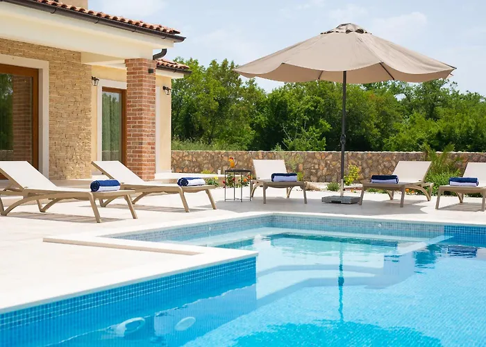 Villa Beautiful Maris With Heated Pool Kras