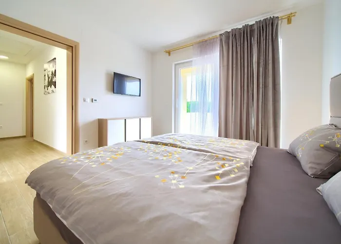 Villa Beautiful Maris With Heated Pool Kras
