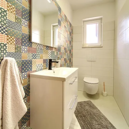 Villa Beautiful Maris With Heated Pool