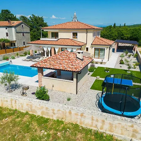 Villa Beautiful Maris With Heated Pool Kras