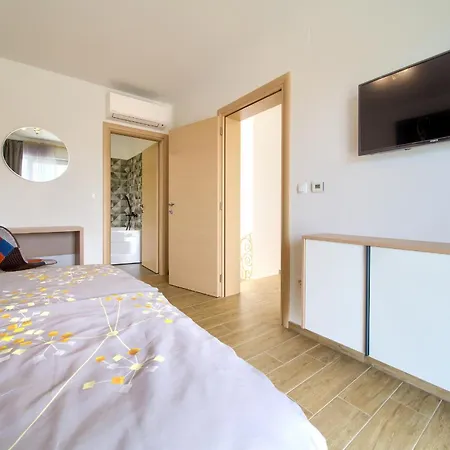 Villa Beautiful Maris With Heated Pool Kras
