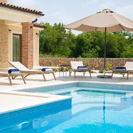 Villa Beautiful Maris With Heated Pool Kras